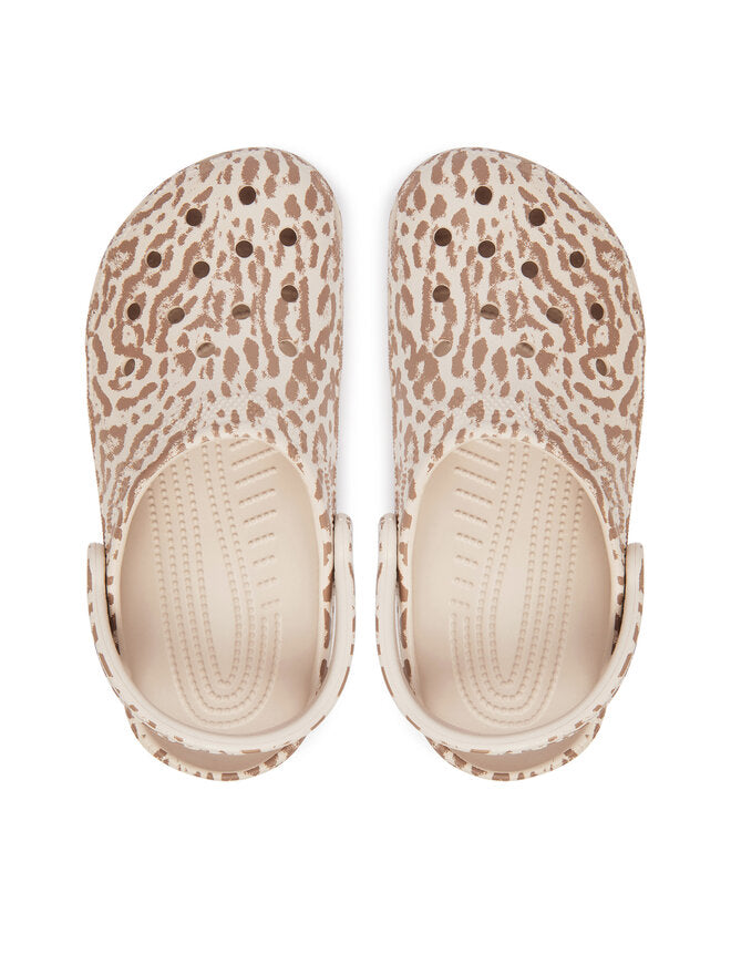 Crocs Classic Clog Almond Tint – pair view
